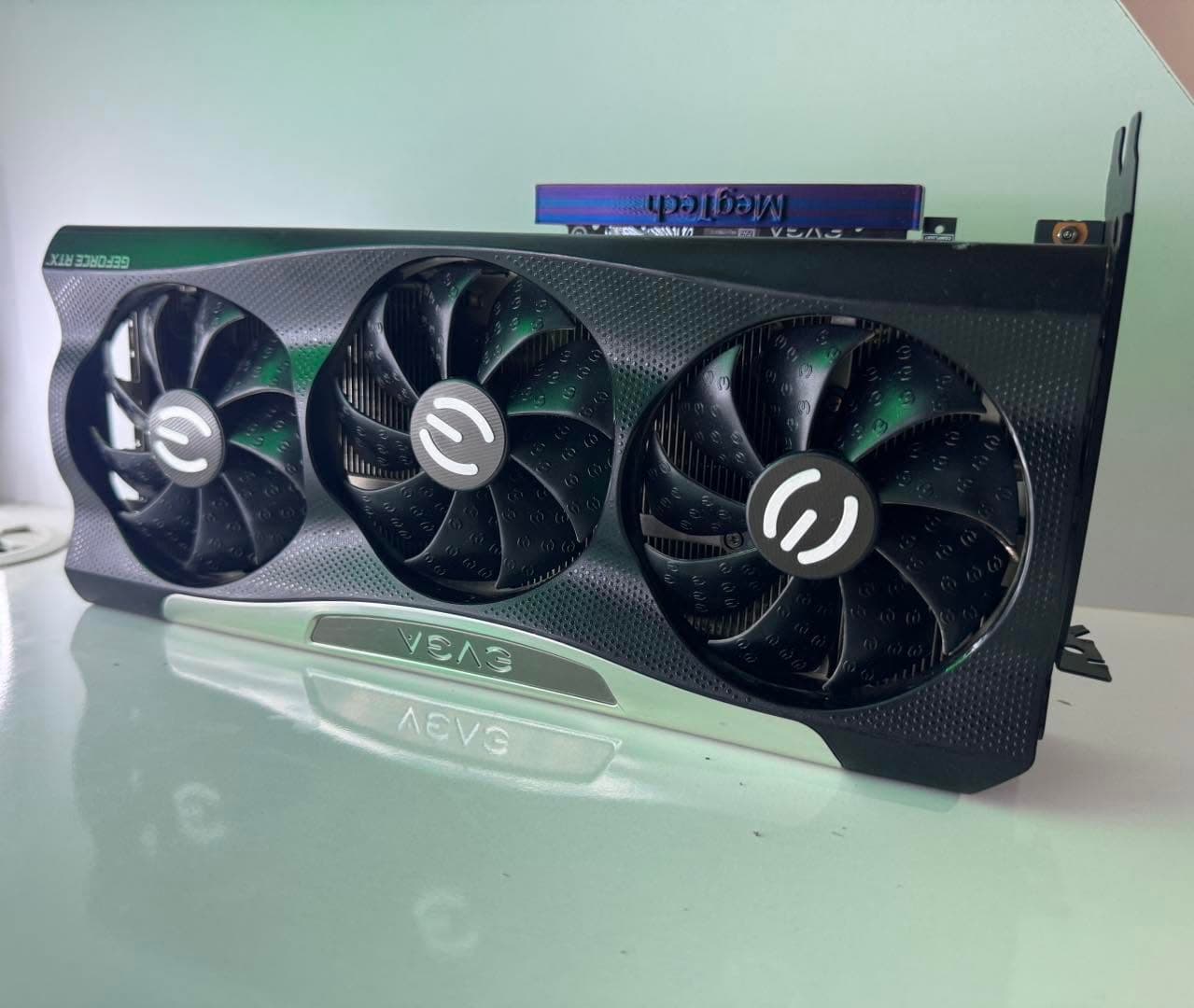EVGA RTX 3080 FTW3 — photos du produit